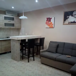 Apartman Mano Apartman, Eger