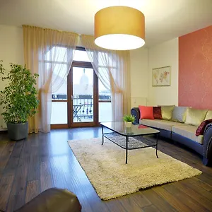 Apartman Corner, Eger