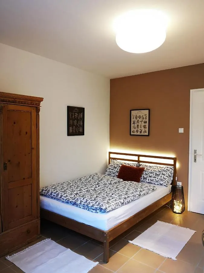 Guest house Gyoengyszem Vendeghaz Hotel Eger