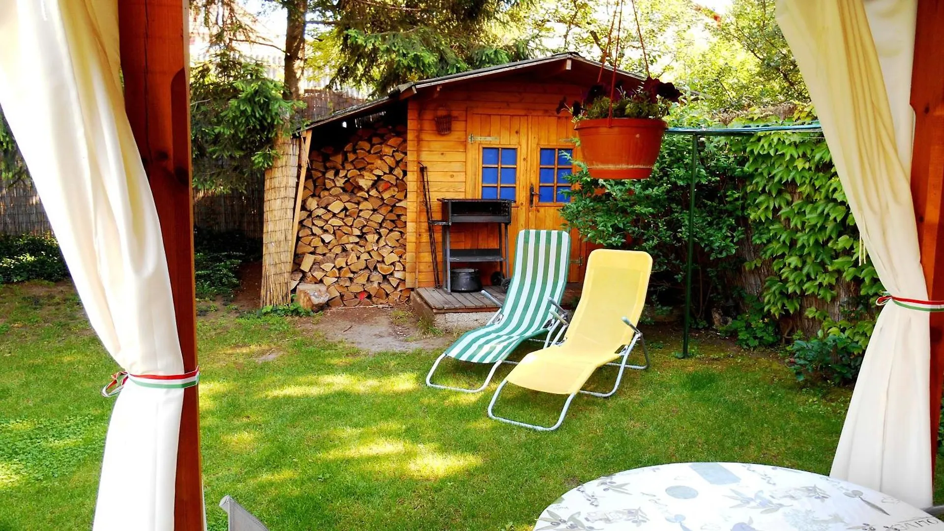 Gyoengyszem Vendeghaz Hotel Eger 0*,