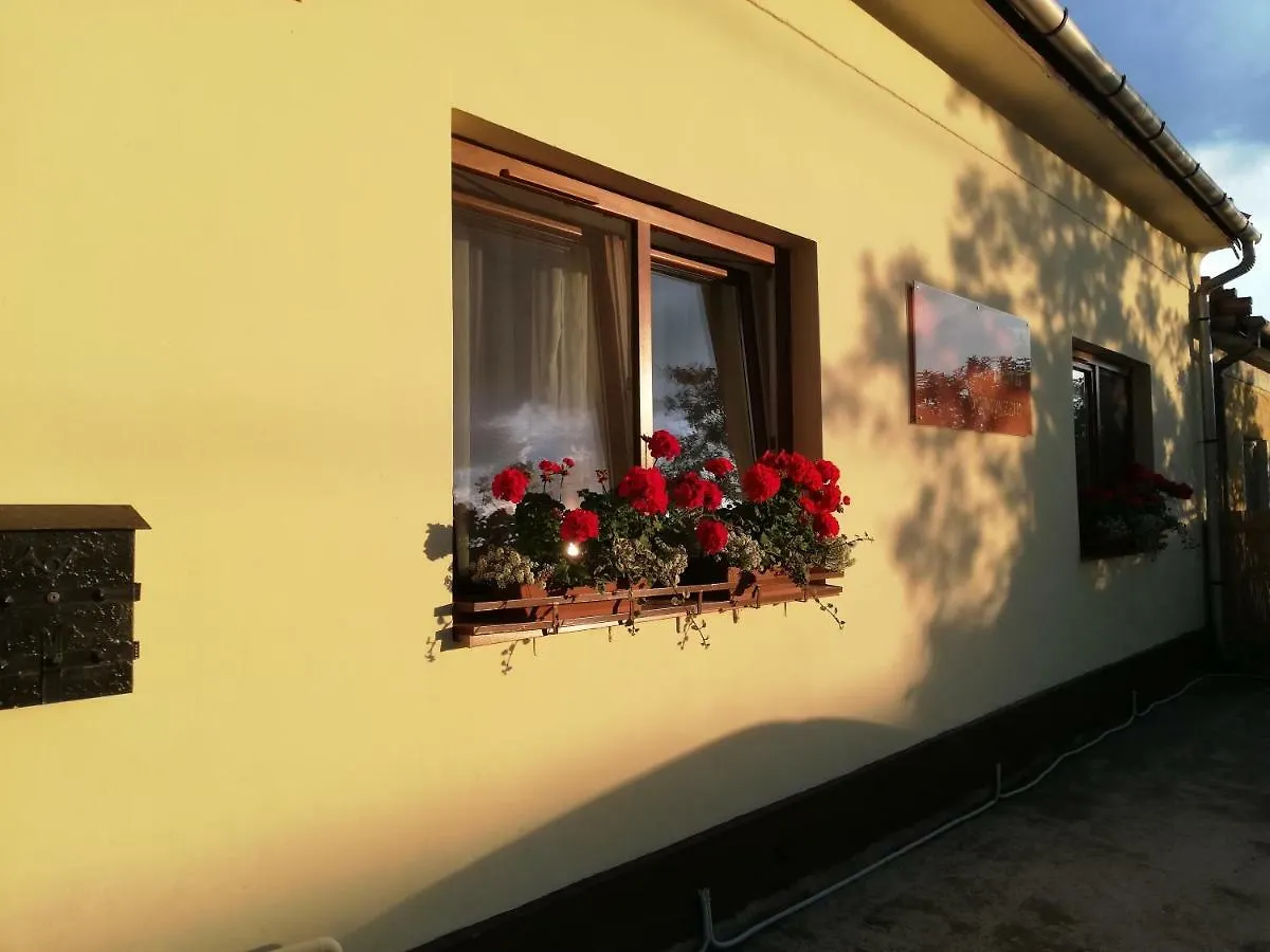 Gyoengyszem Vendeghaz Hotel Eger